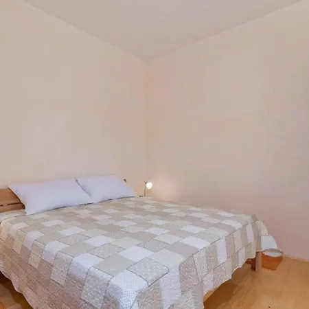 Lino * Premantura